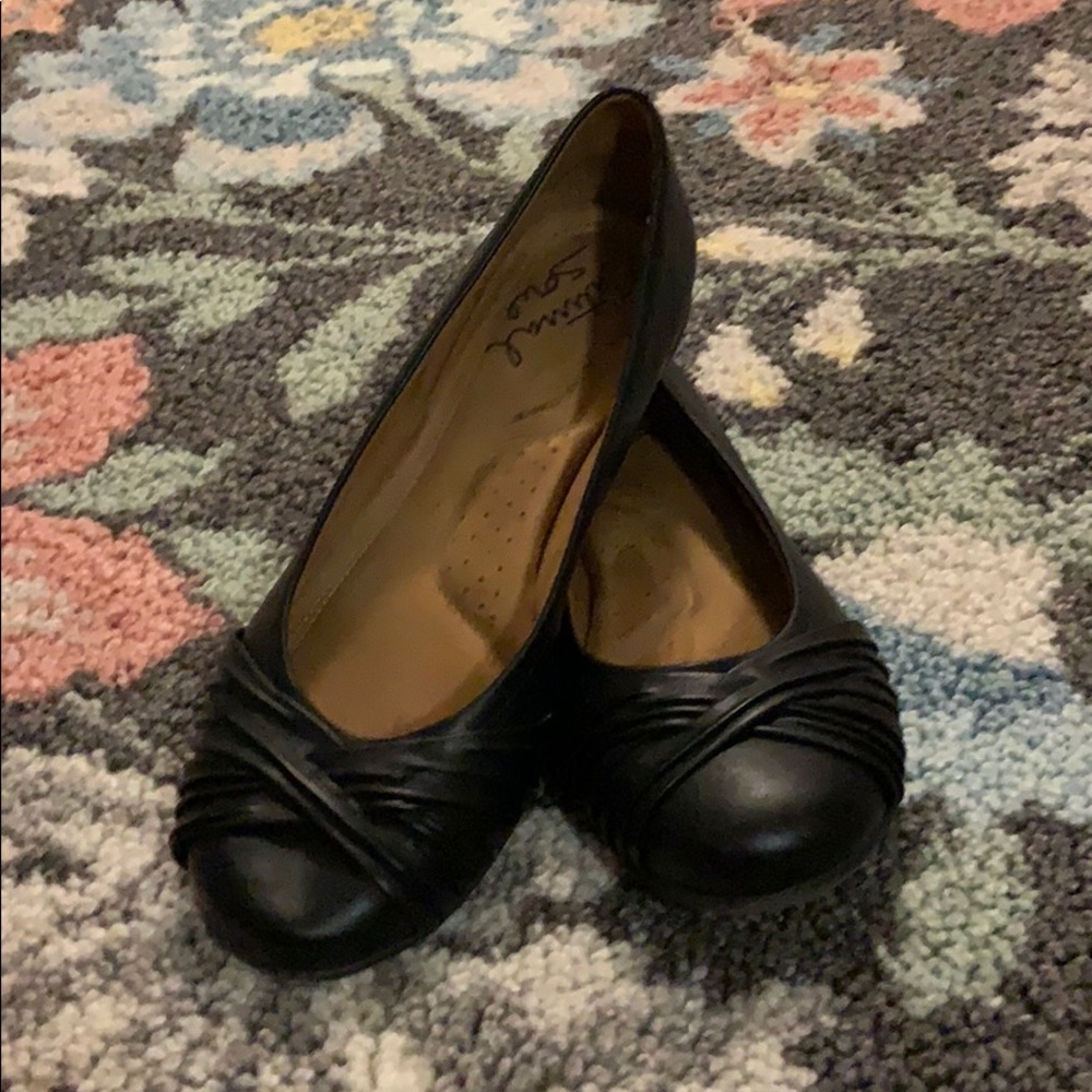 Black flats